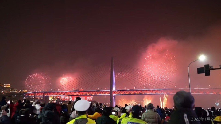 一5A级景区发话：购物不满意,1个月内可全退！全国多地景区已达上限，限流！这里近4万人涌入,导航
